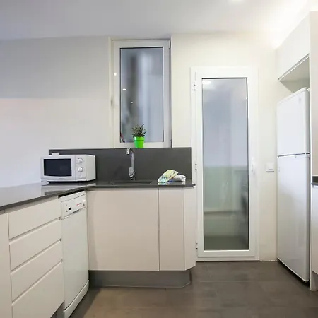 Bbarcelona Arago Flat アパート バルセロナ